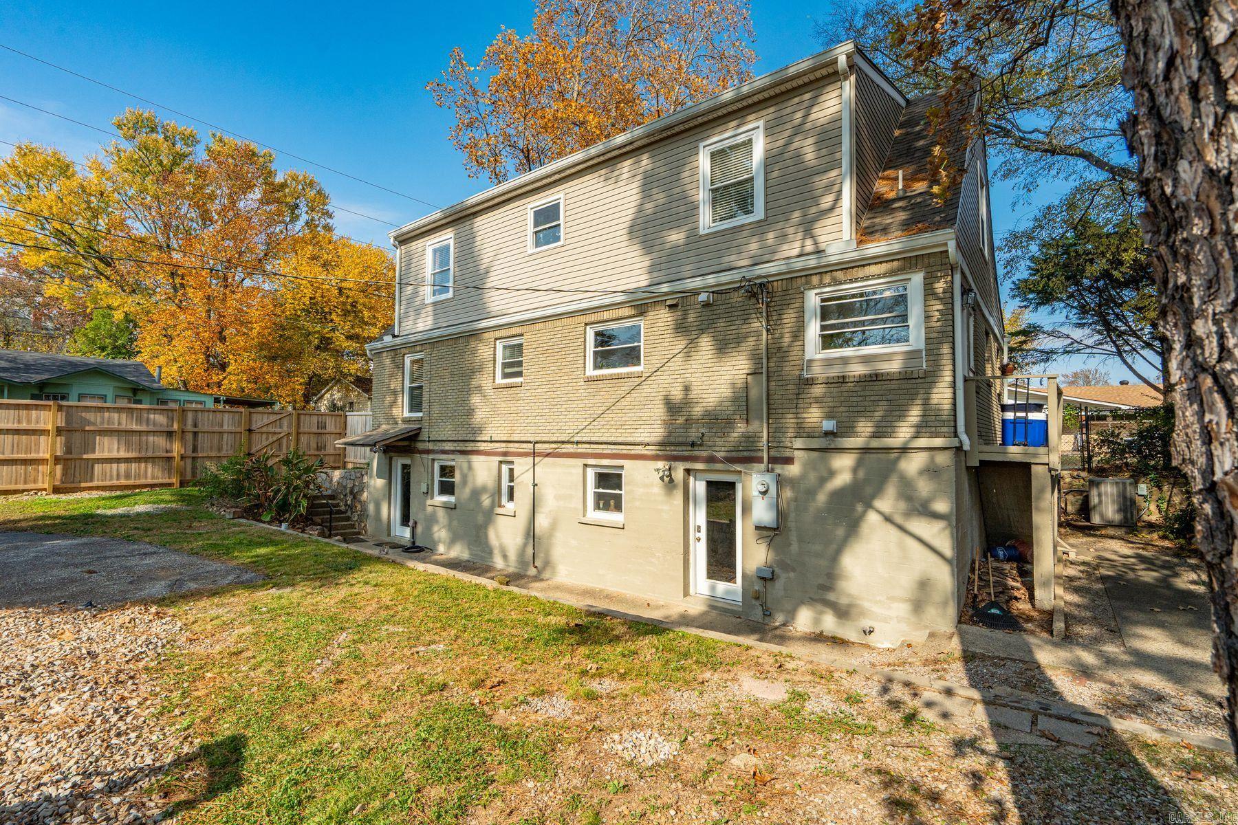 100 Forest Park Place