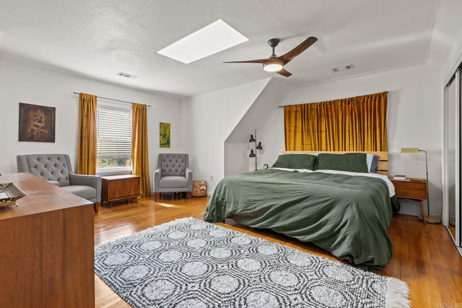 100 Forest Park Place