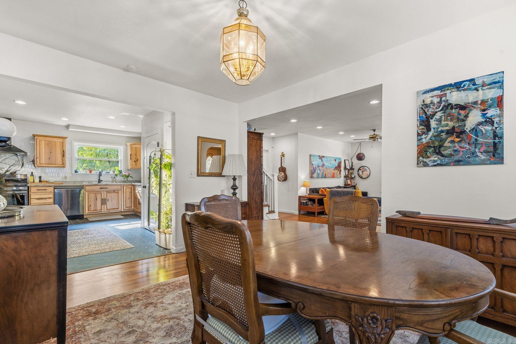 100 Forest Park Place