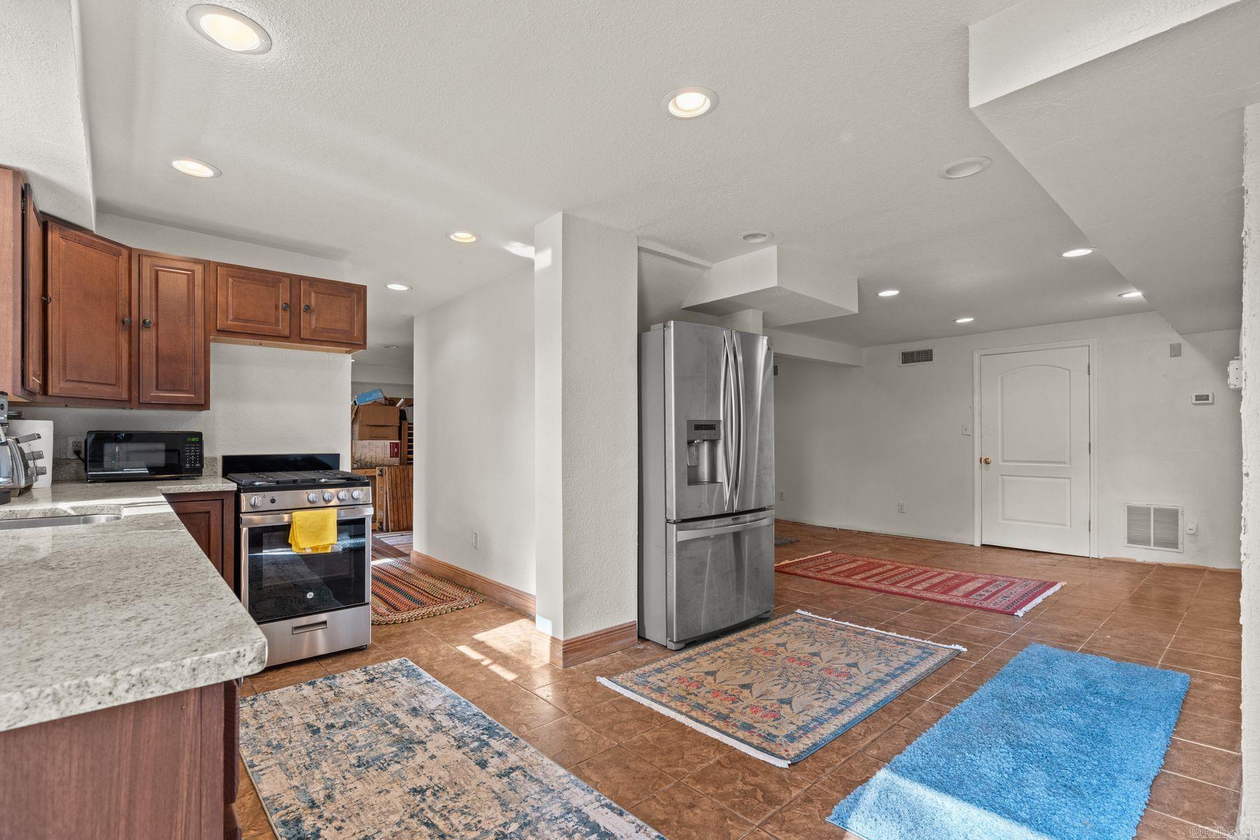 100 Forest Park Place