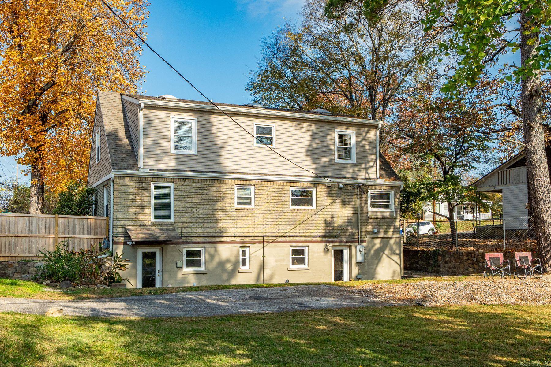 100 Forest Park Place