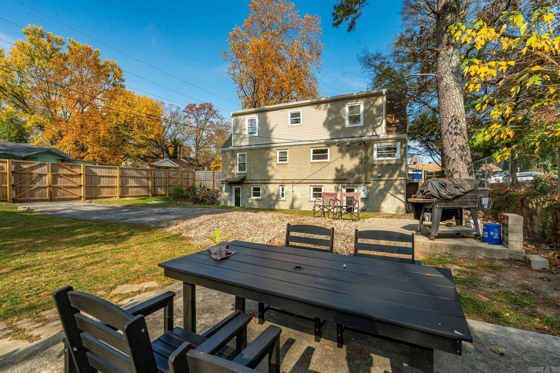 100 Forest Park Place