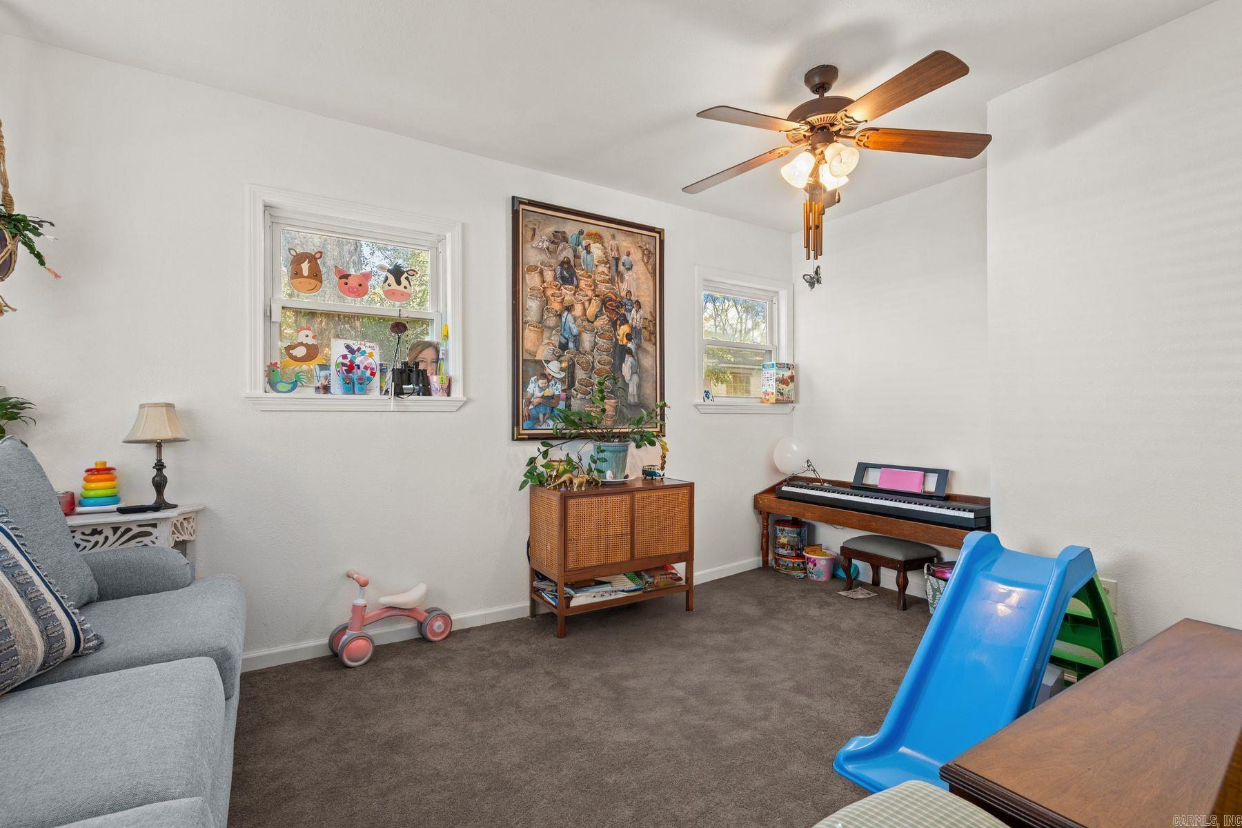 100 Forest Park Place