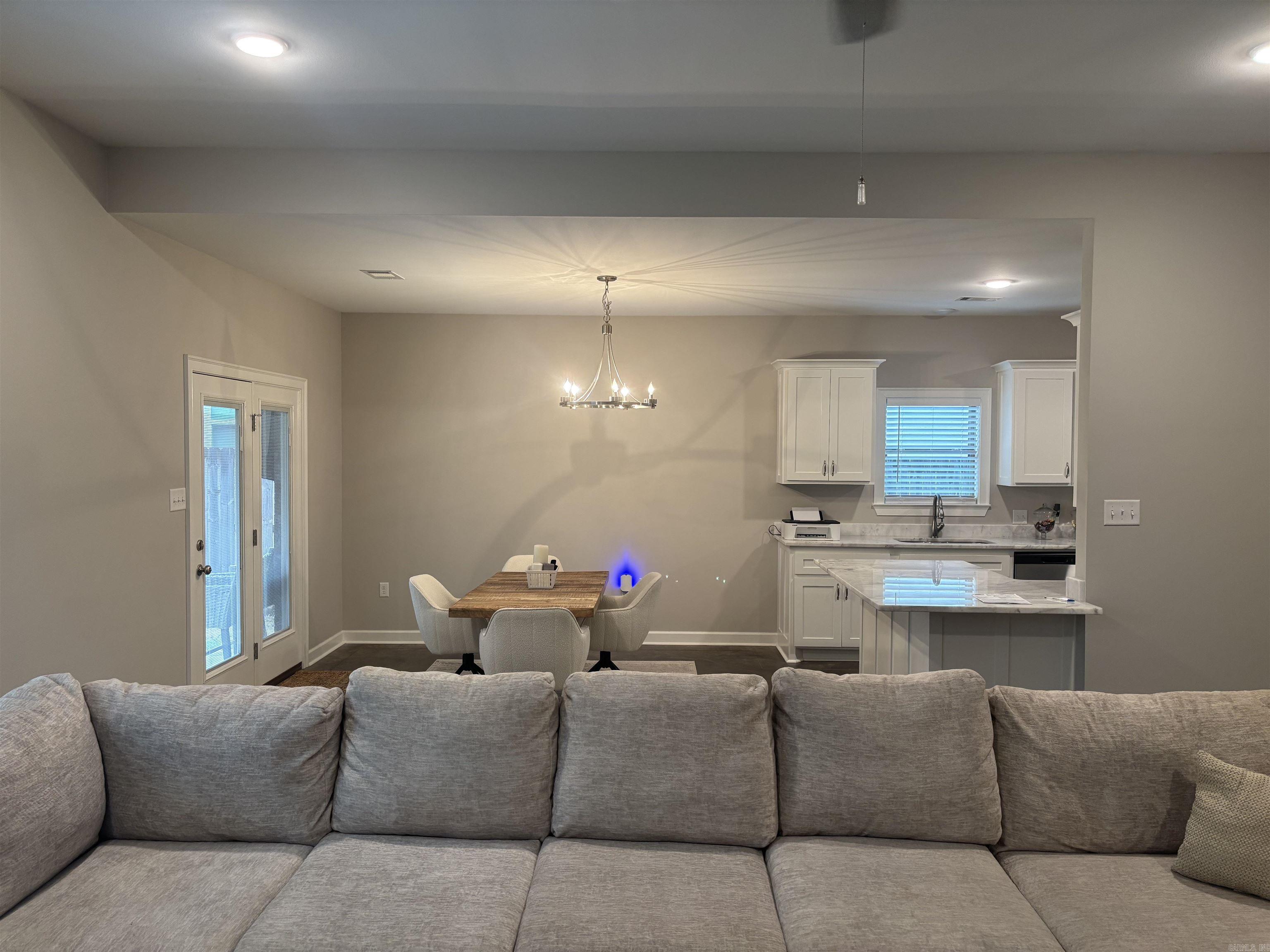 2850 Carmichael Drive