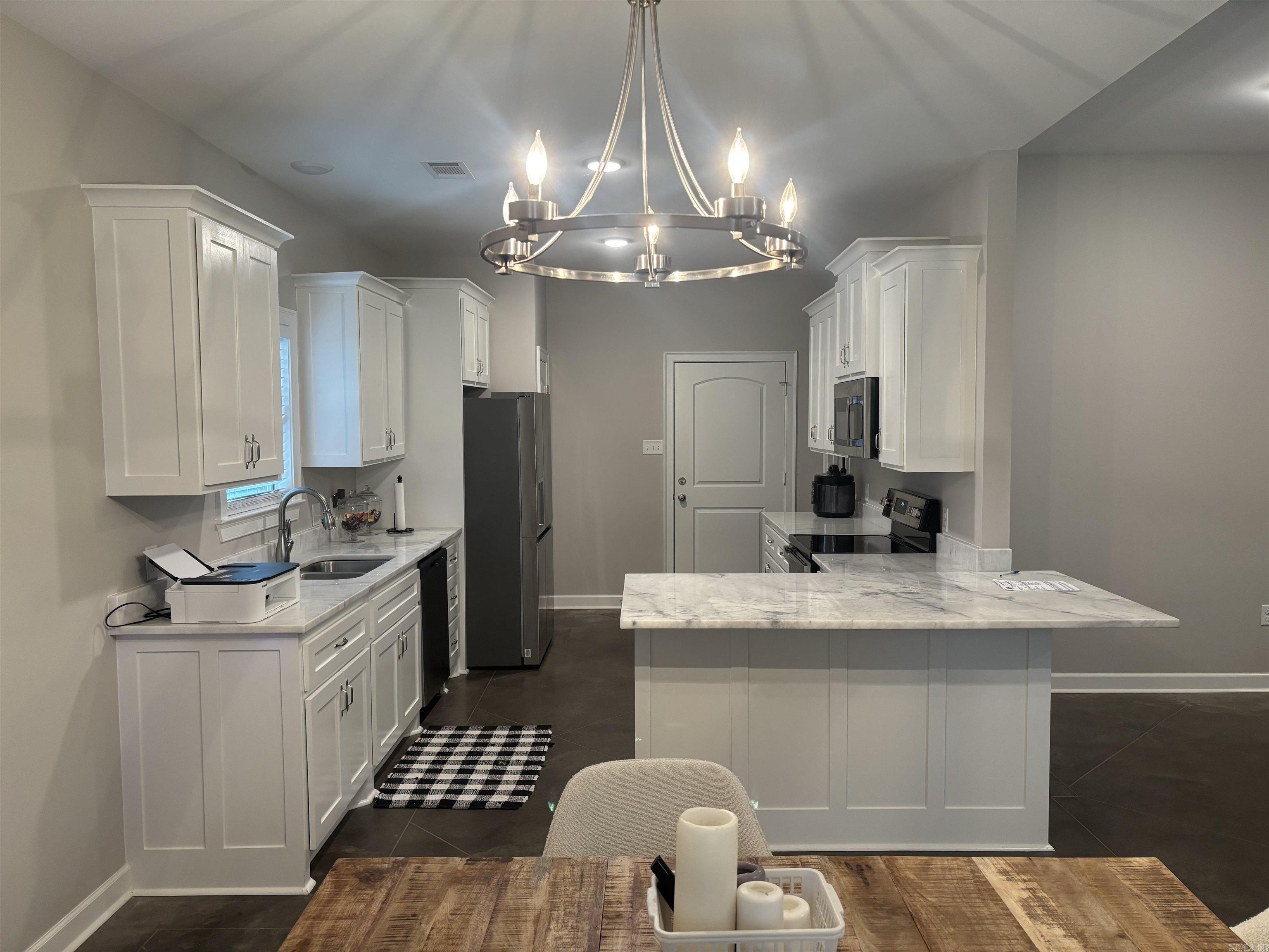 2850 Carmichael Drive