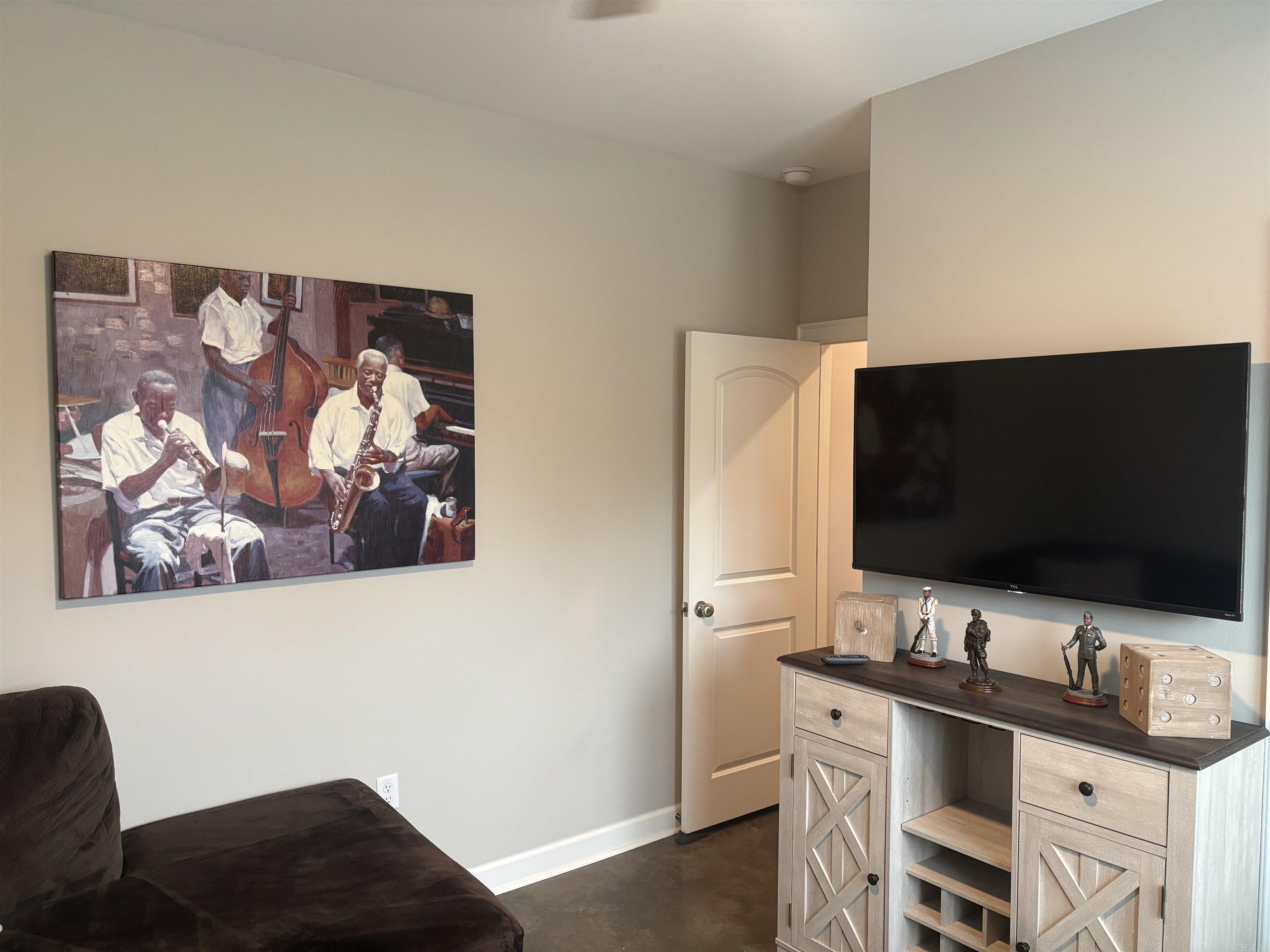 2850 Carmichael Drive