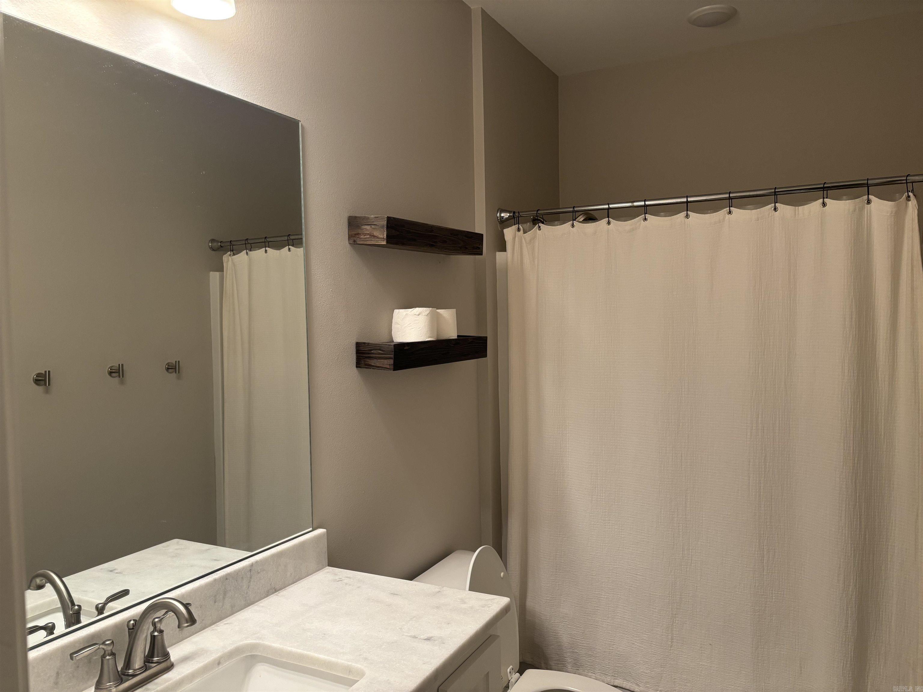 2850 Carmichael Drive