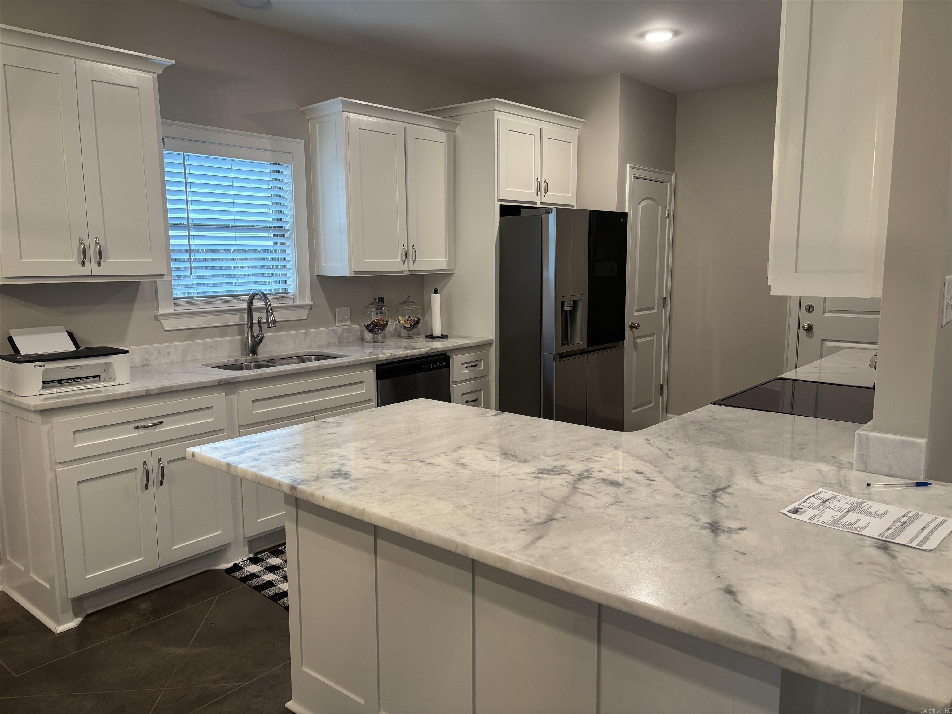 2850 Carmichael Drive