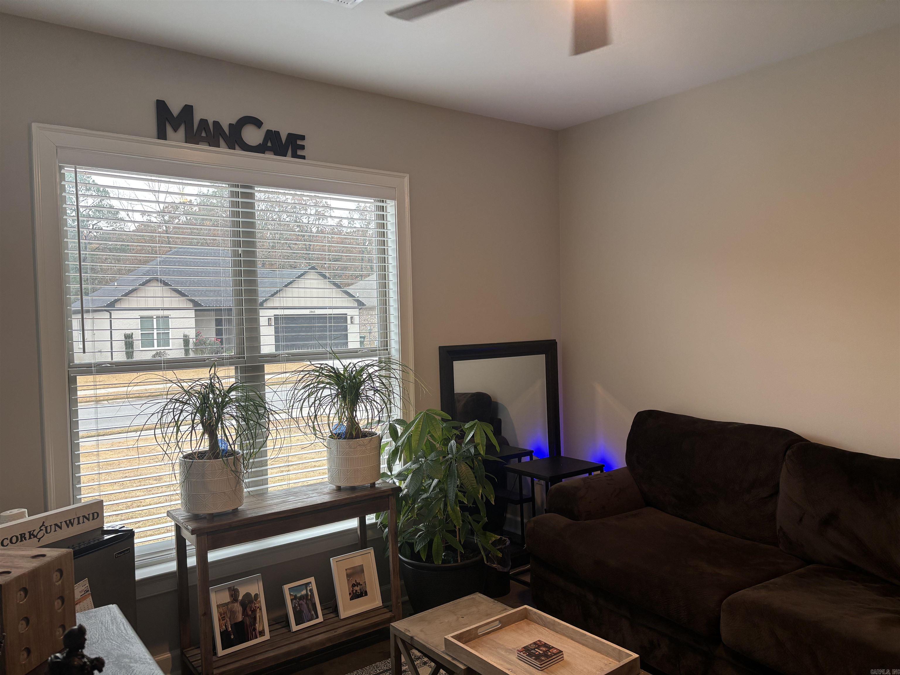 2850 Carmichael Drive