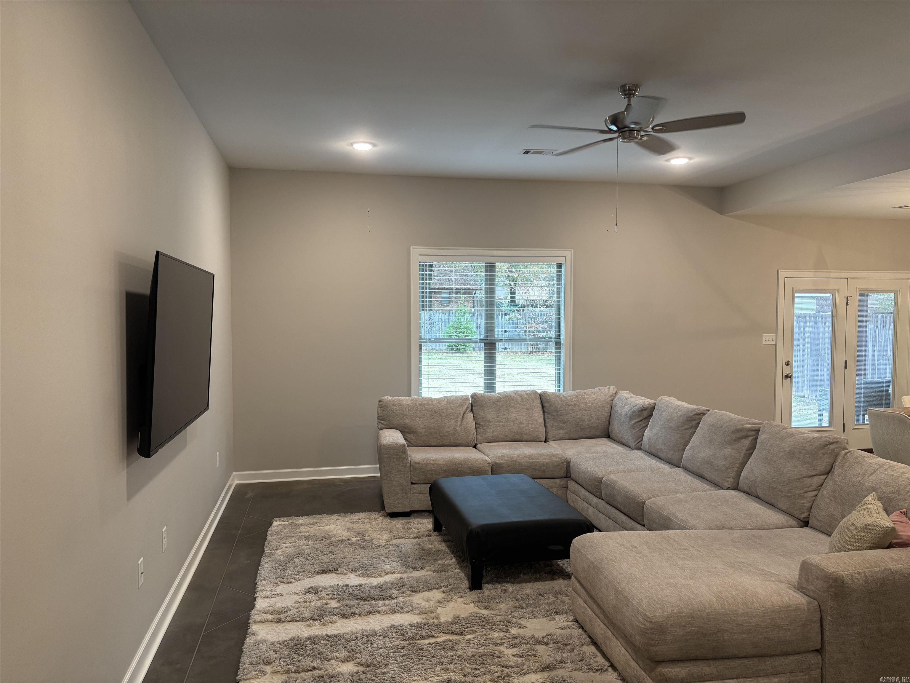 2850 Carmichael Drive