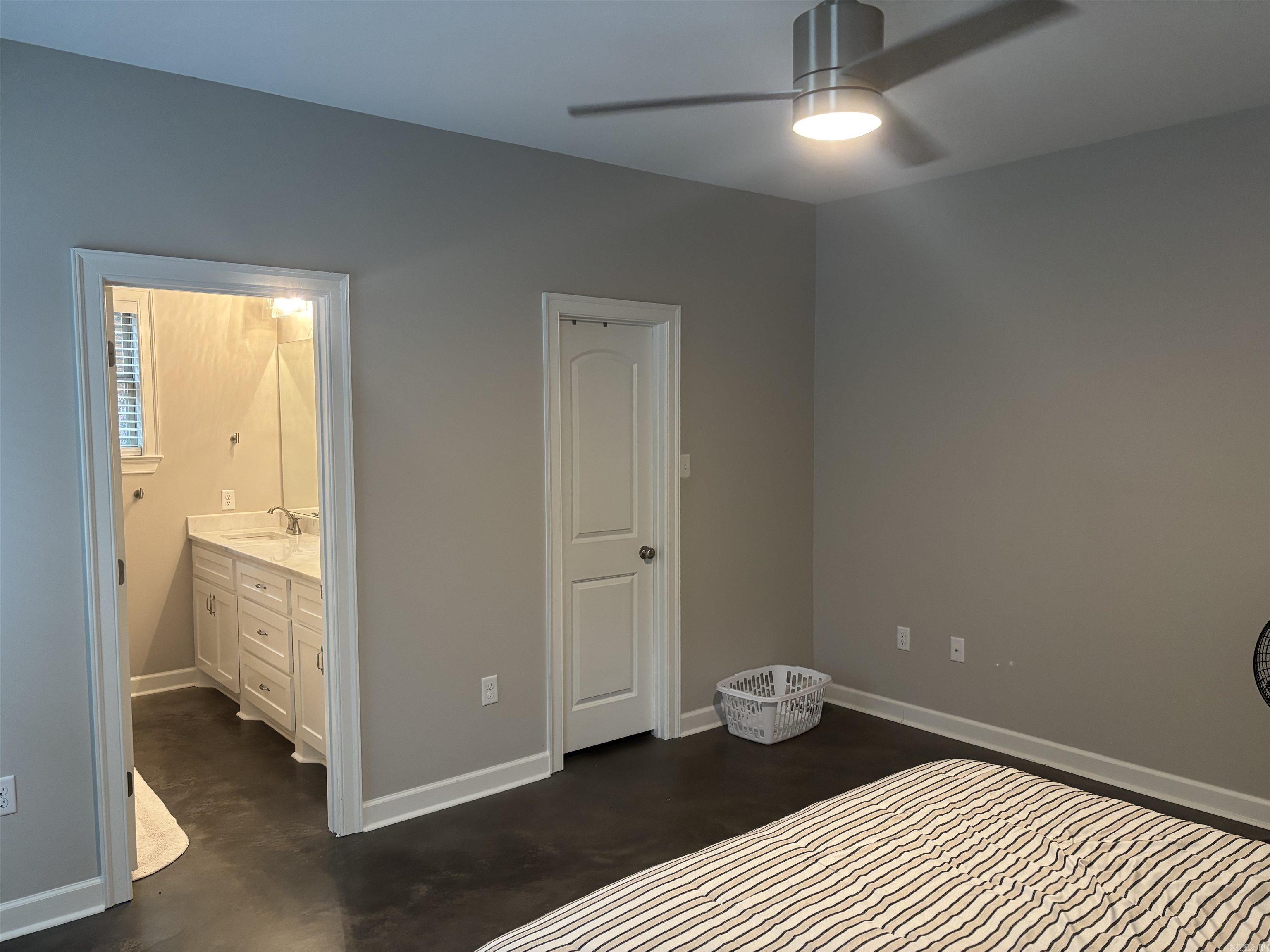 2850 Carmichael Drive