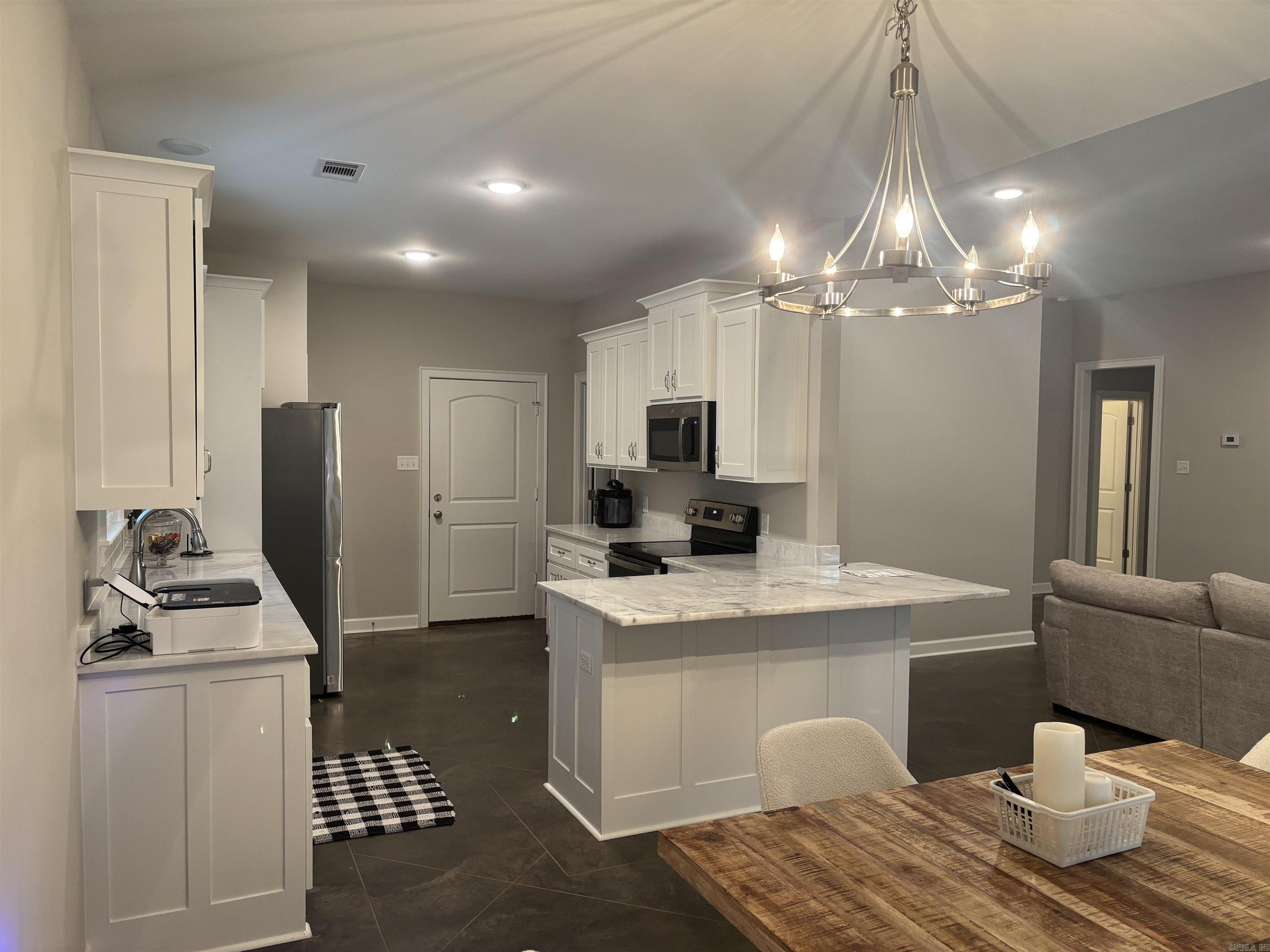 2850 Carmichael Drive