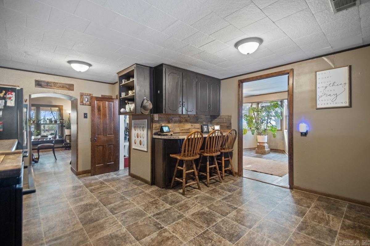211 Liles Rd