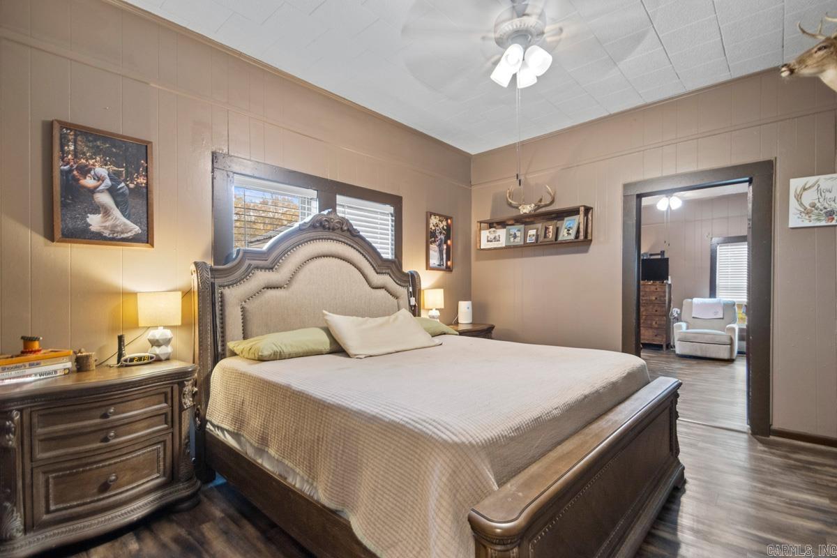 211 Liles Rd