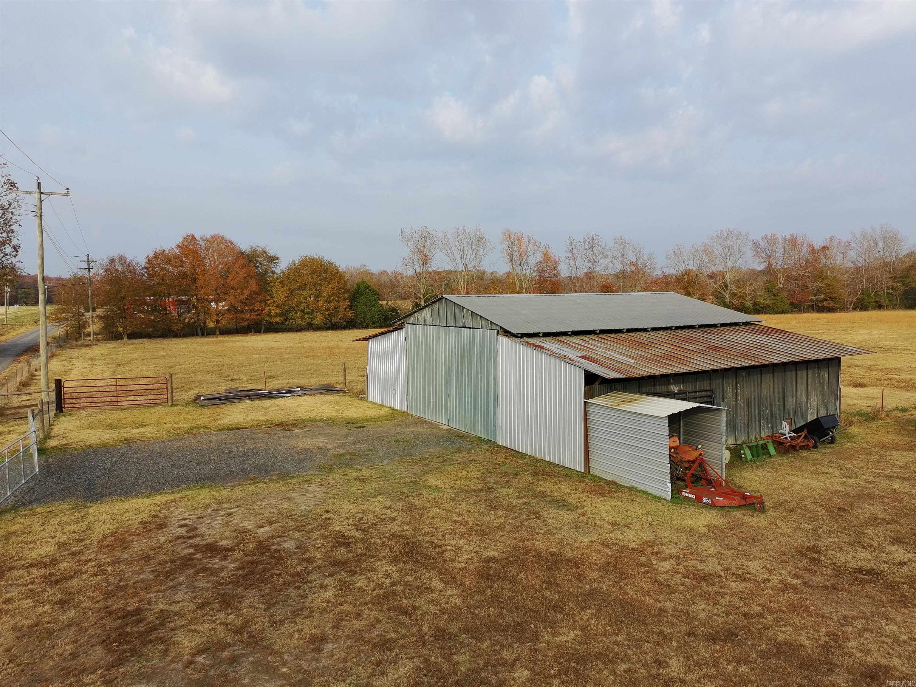 211 Liles Rd