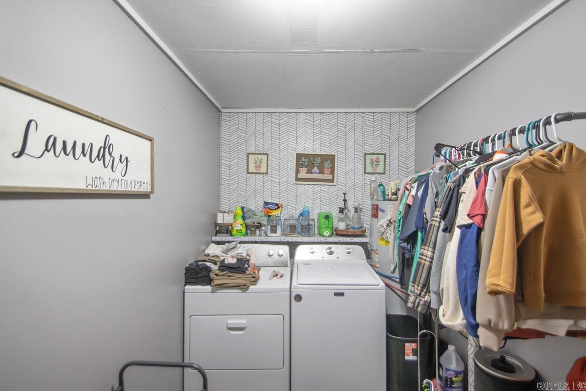 211 Liles Rd
