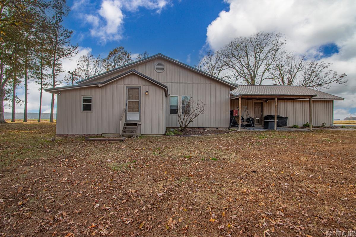 211 Liles Rd