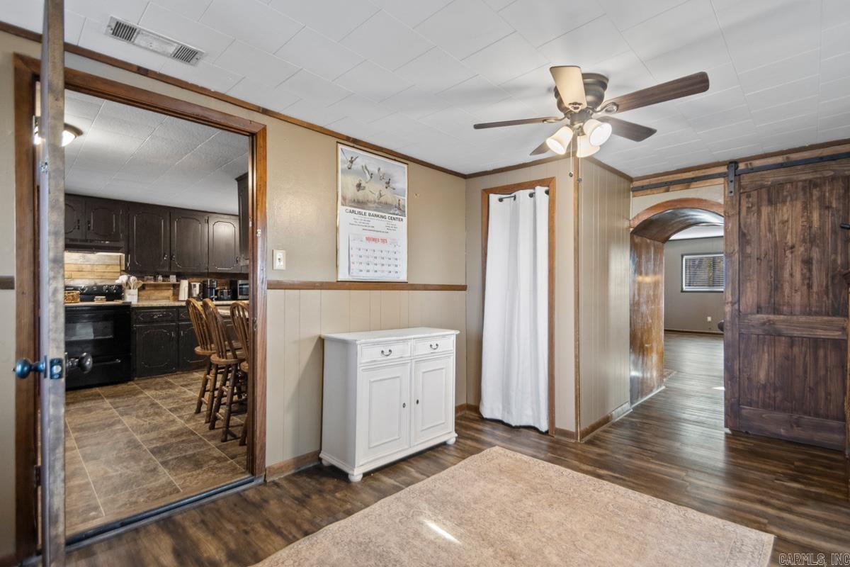 211 Liles Rd