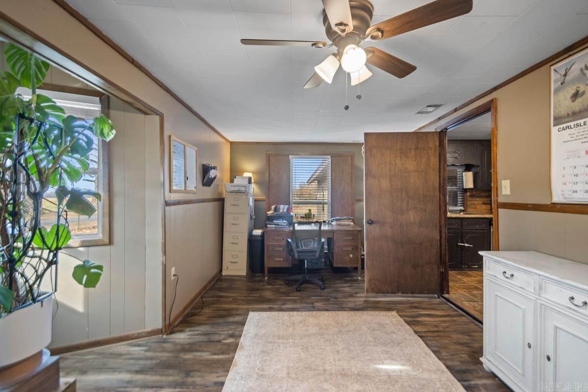 211 Liles Rd