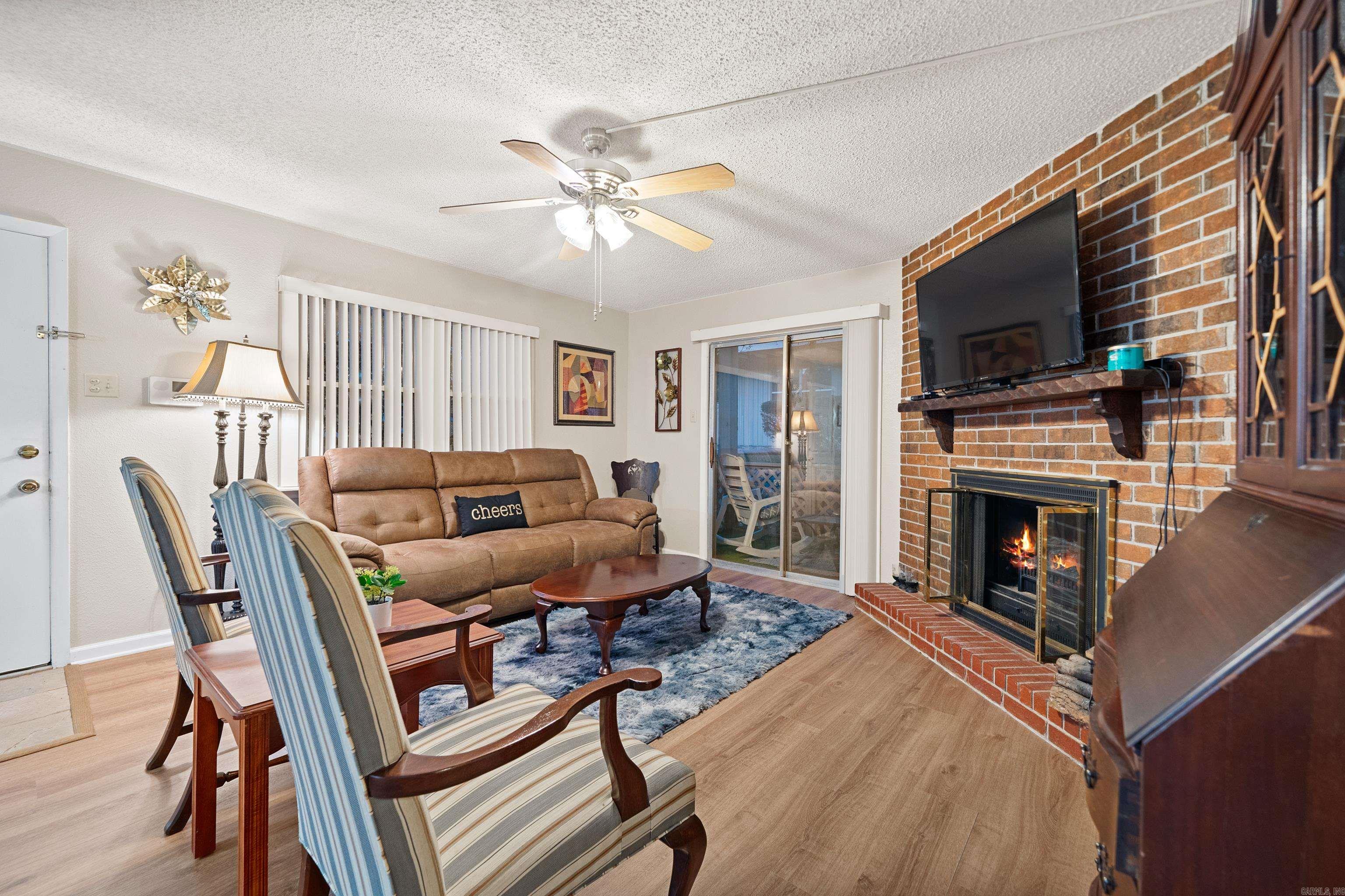 160 Cooper Unit: 18A