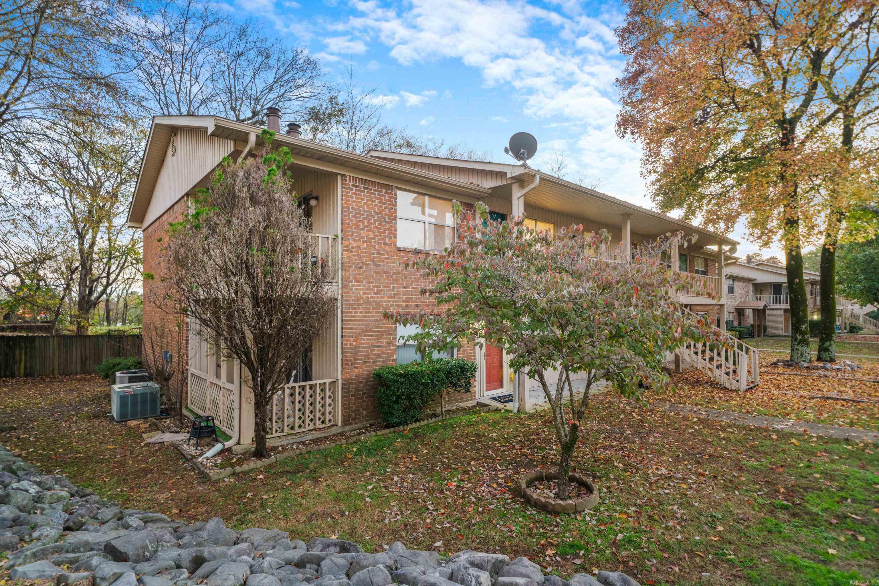 160 Cooper Unit: 18A