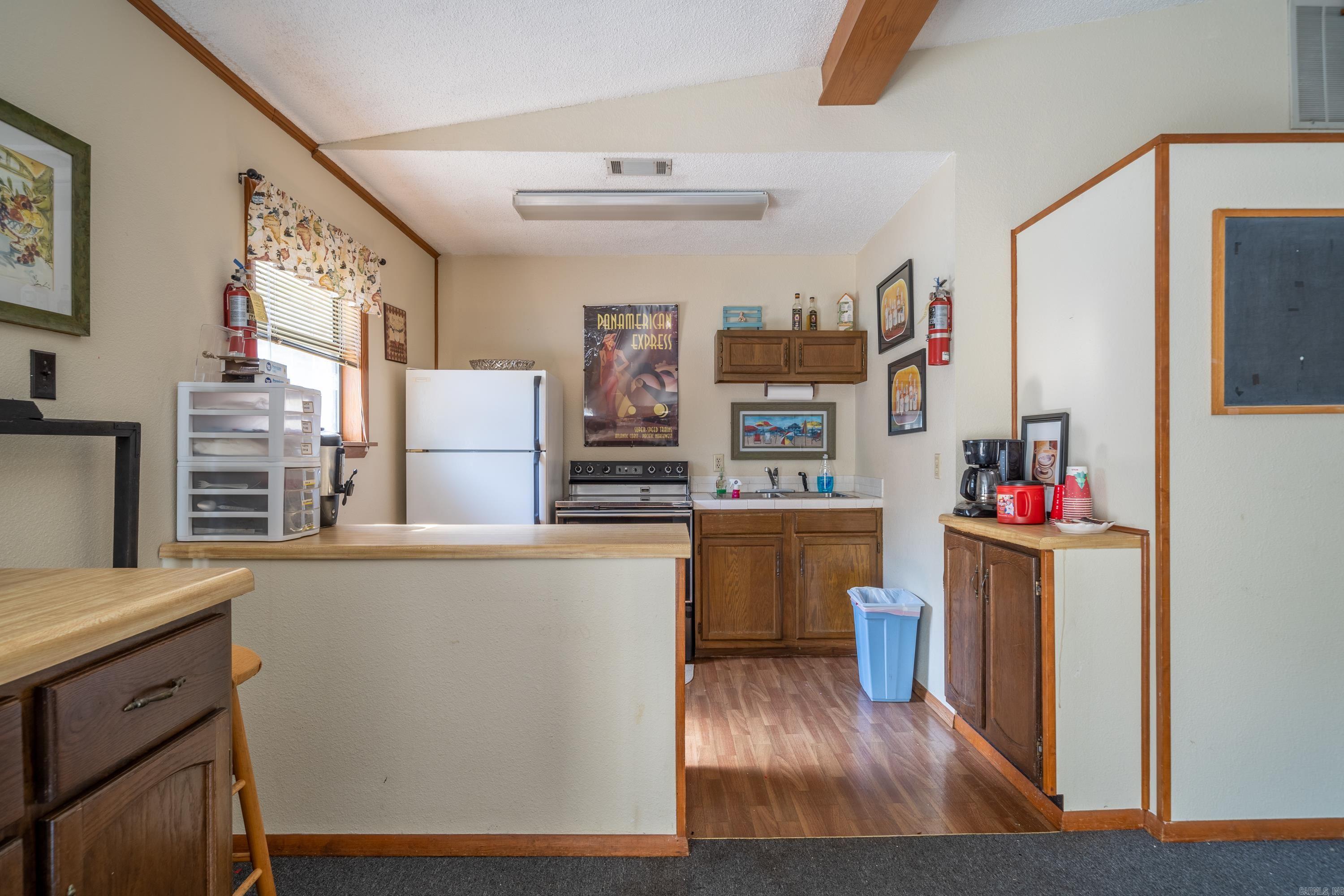 160 Cooper Unit: 18A