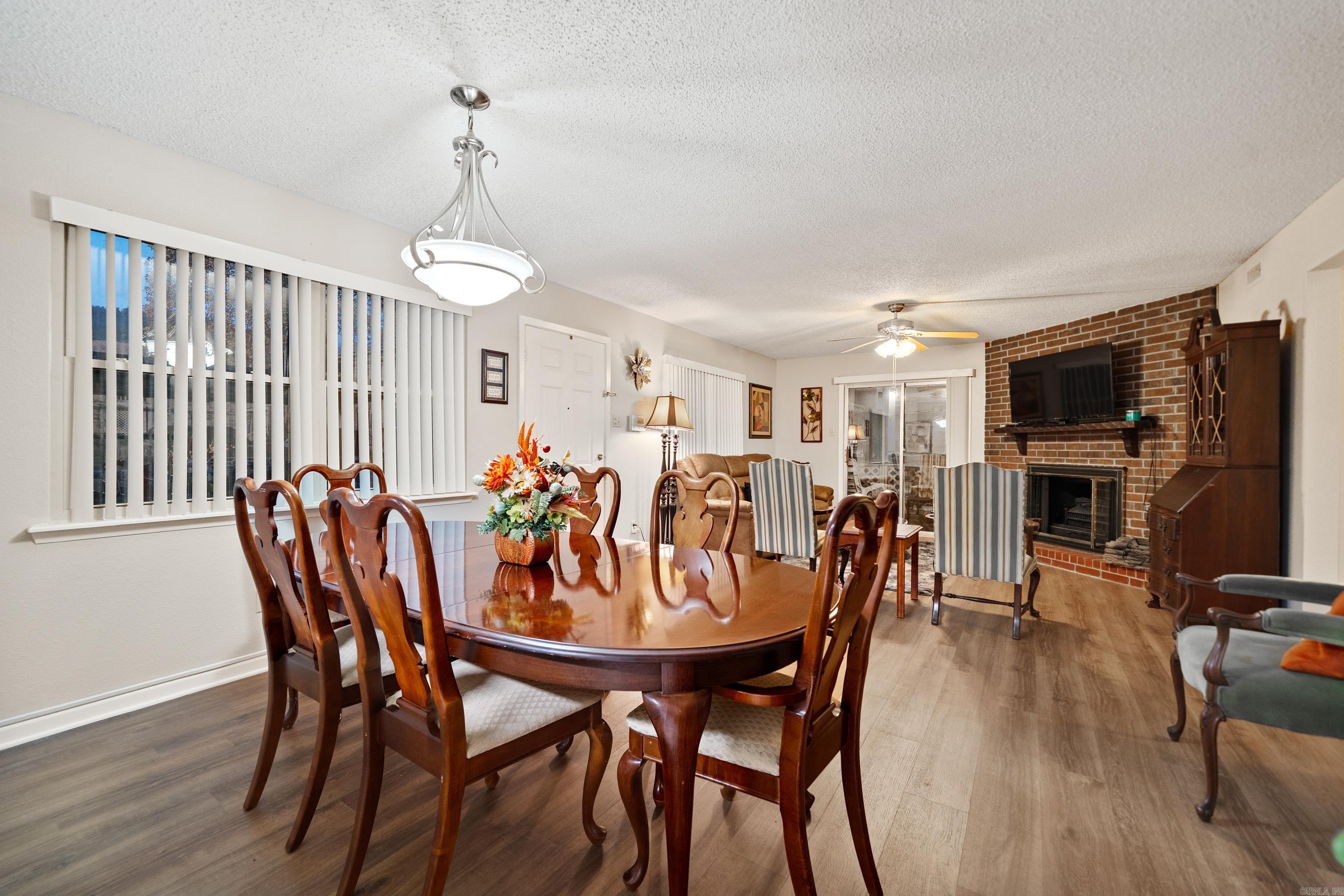 160 Cooper Unit: 18A