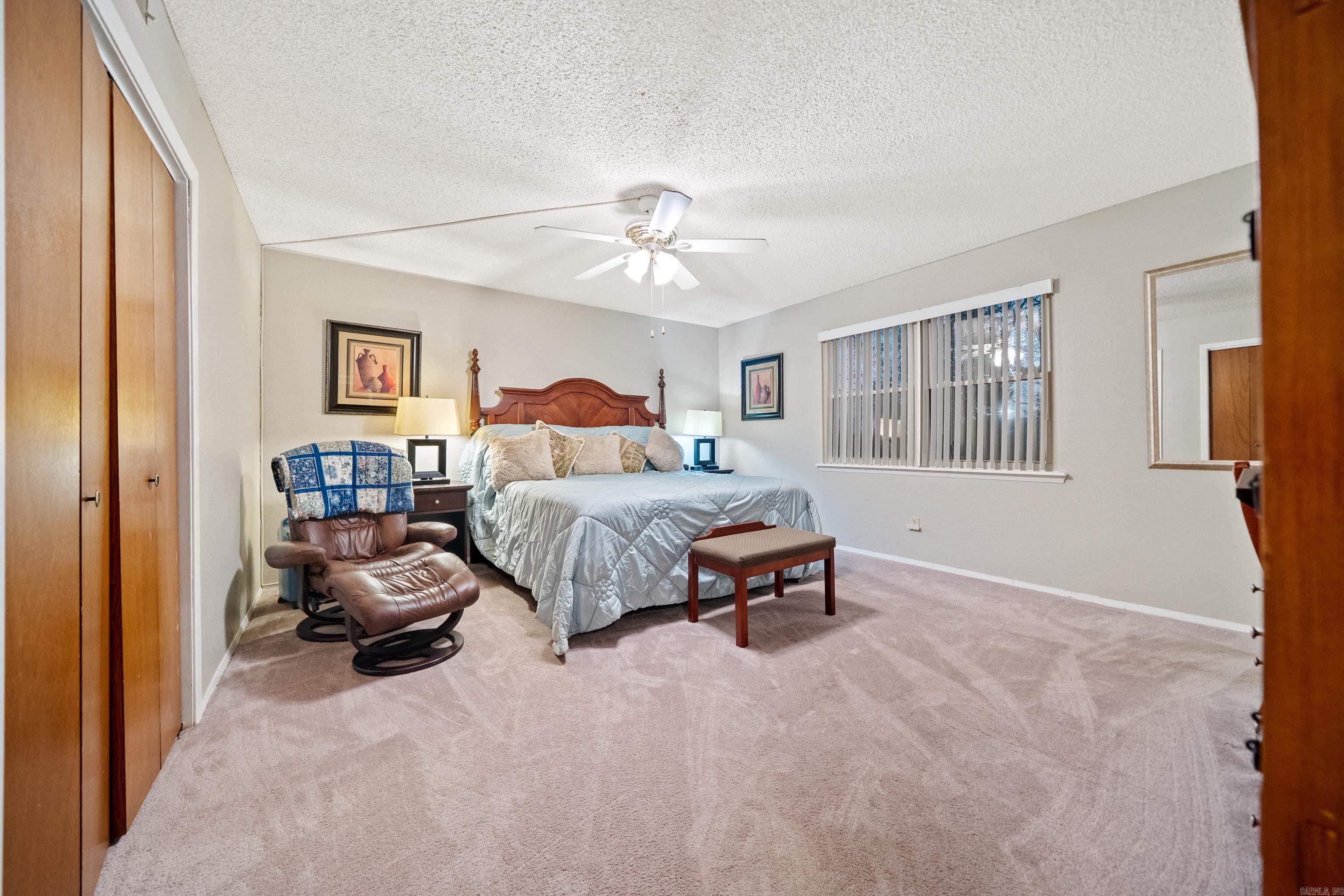 160 Cooper Unit: 18A