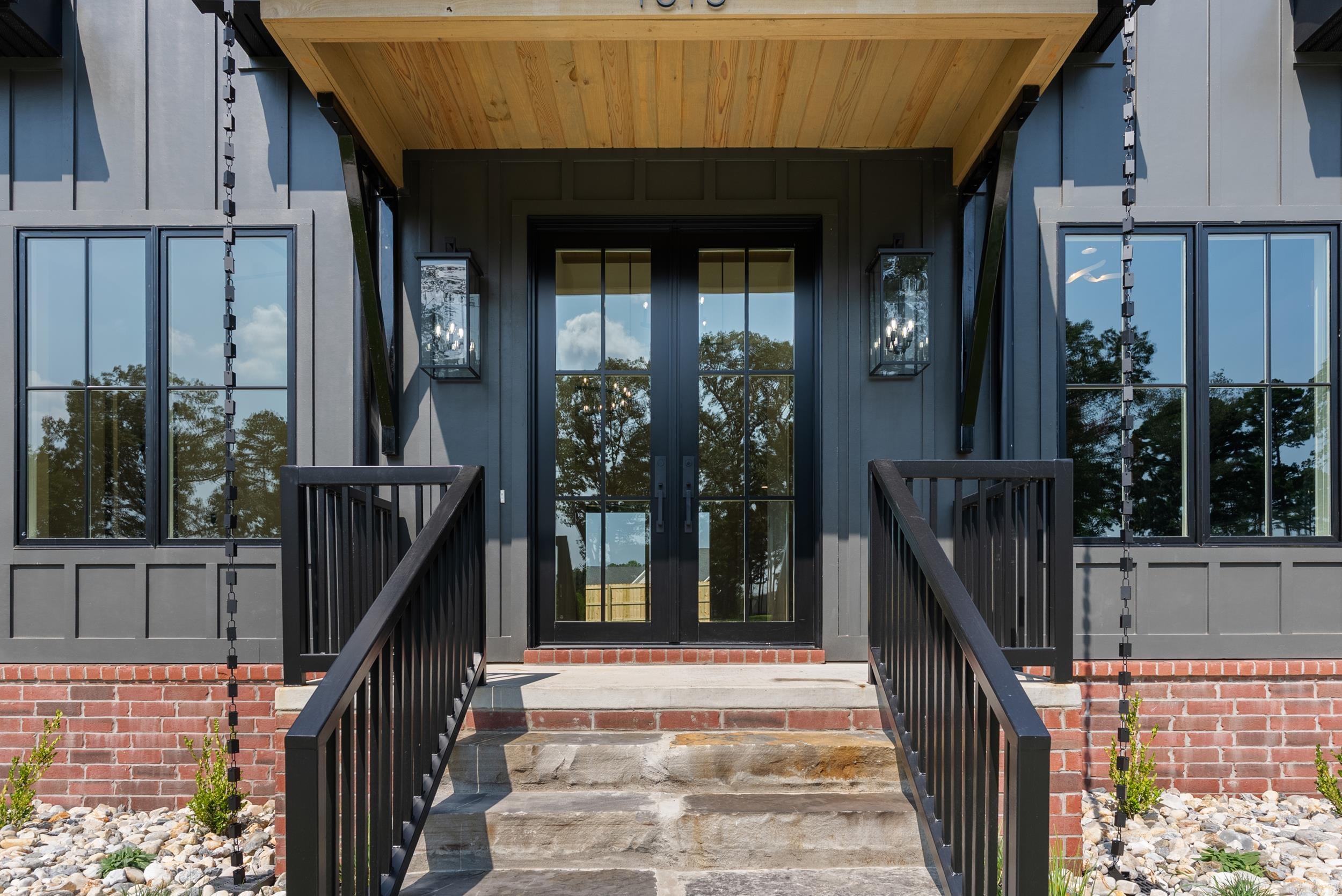 1615 Nantucket Drive