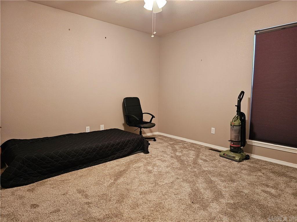 3203 Huntington Dr