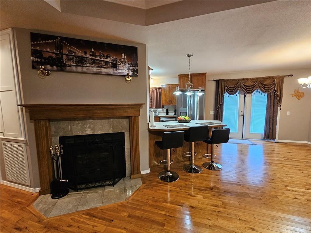 3203 Huntington Dr