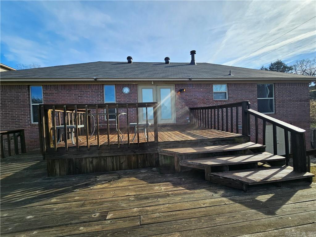 3203 Huntington Dr