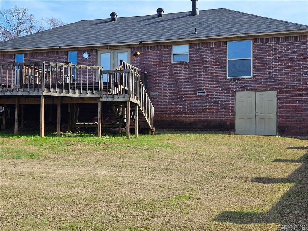 3203 Huntington Dr