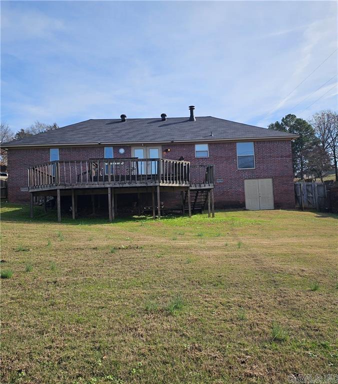 3203 Huntington Dr