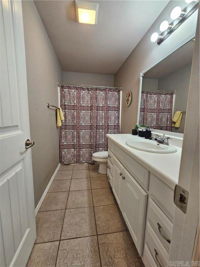 3203 Huntington Dr