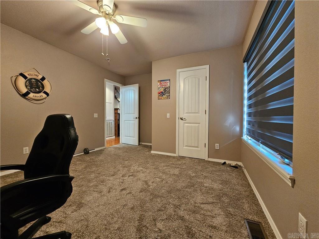 3203 Huntington Dr