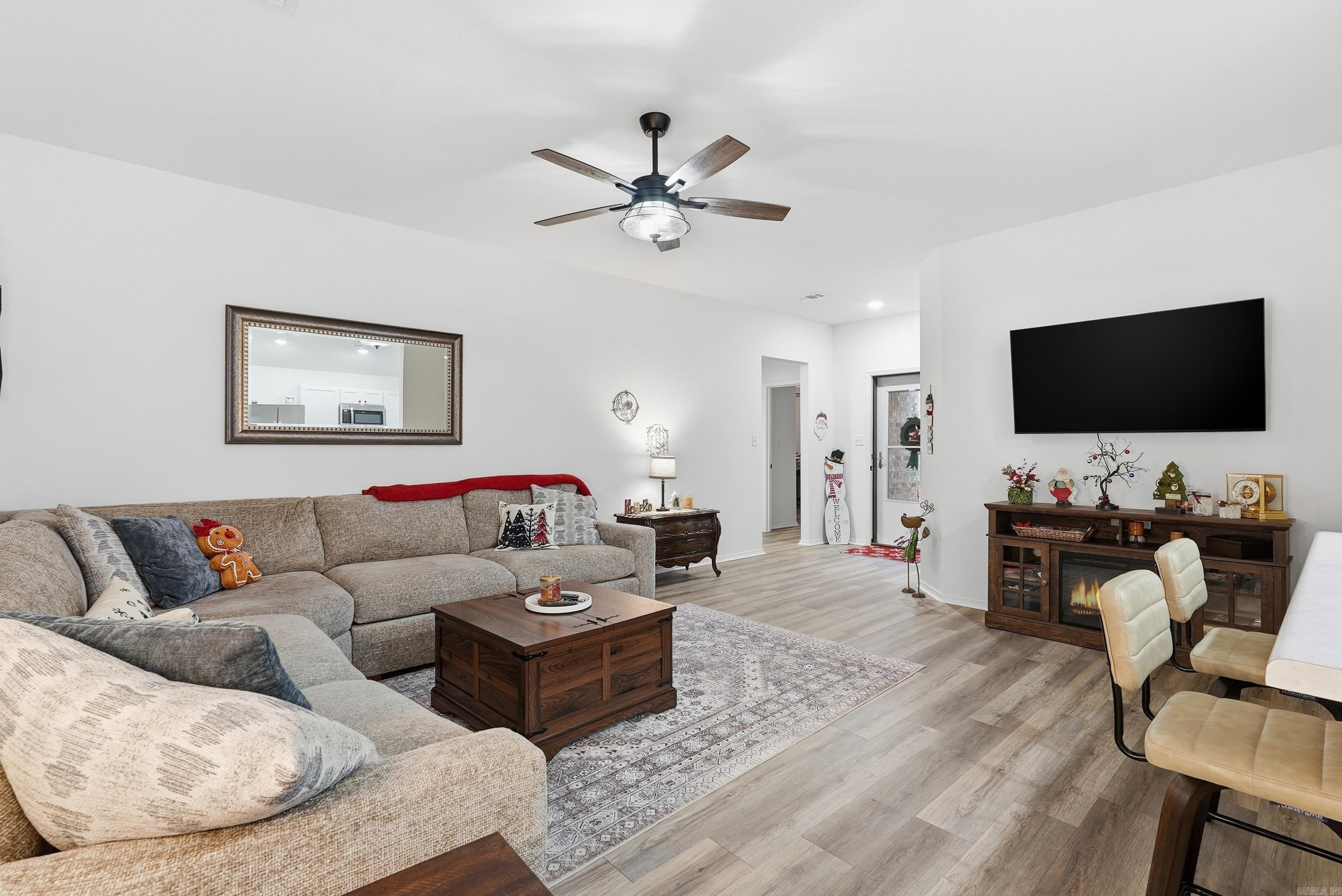 1295 AGOGO Lane