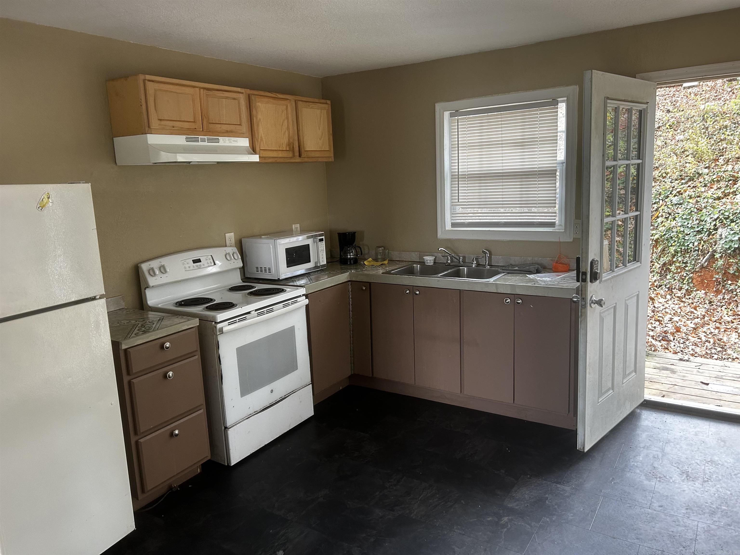 2706 Martin Luther King Dr