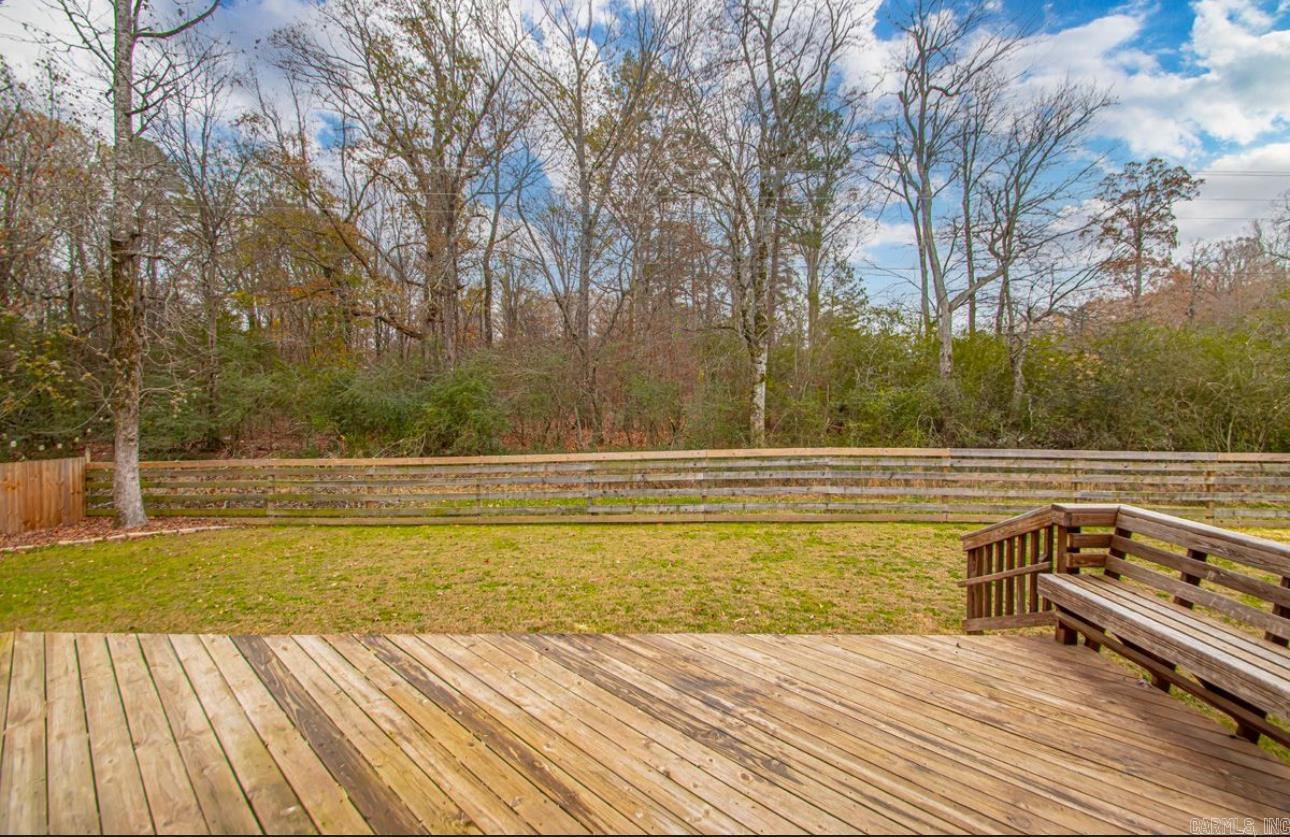 517 Creekside Cove