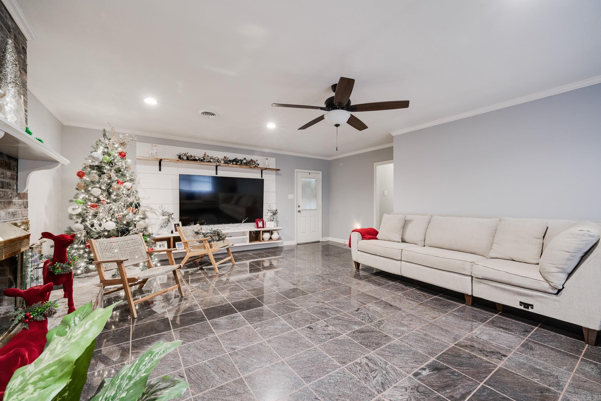 2860 Broadmoor Drive