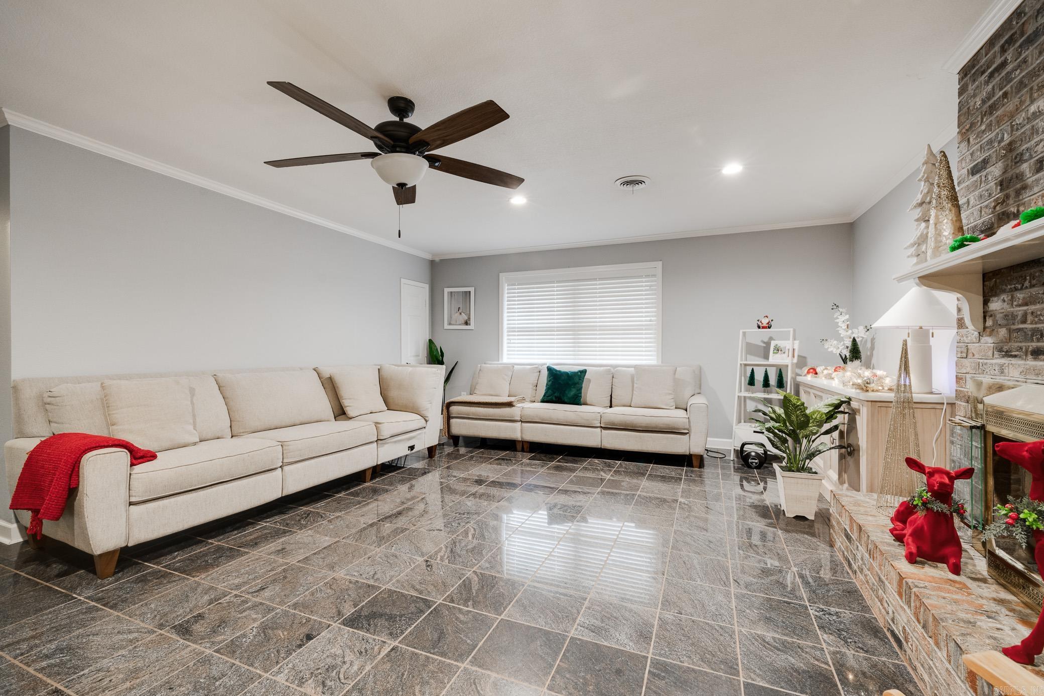 2860 Broadmoor Drive