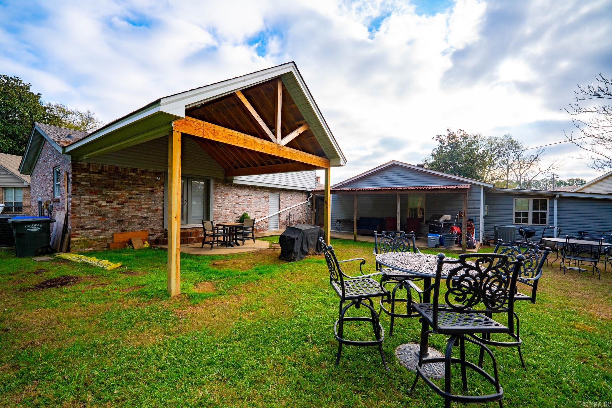 2860 Broadmoor Drive