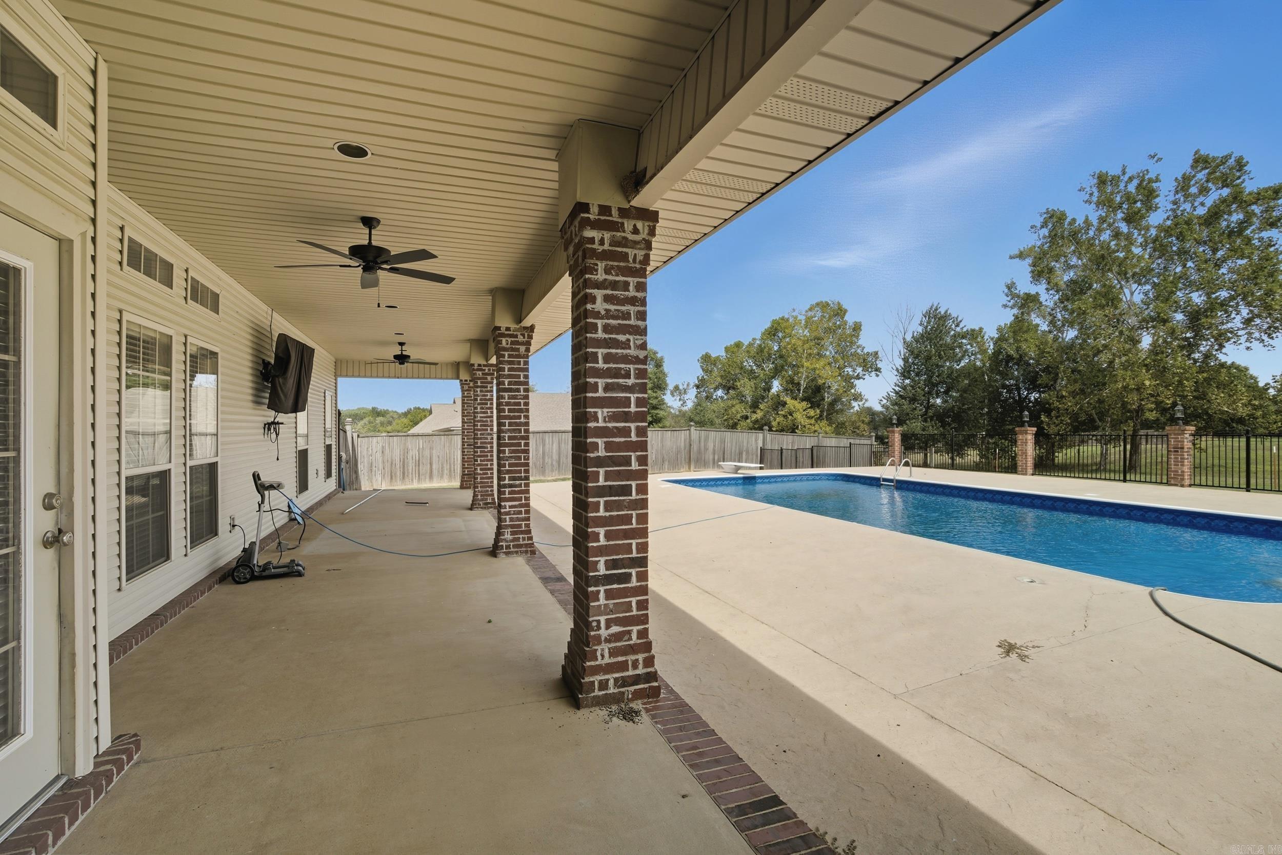 2281 Lookout Mountain Road