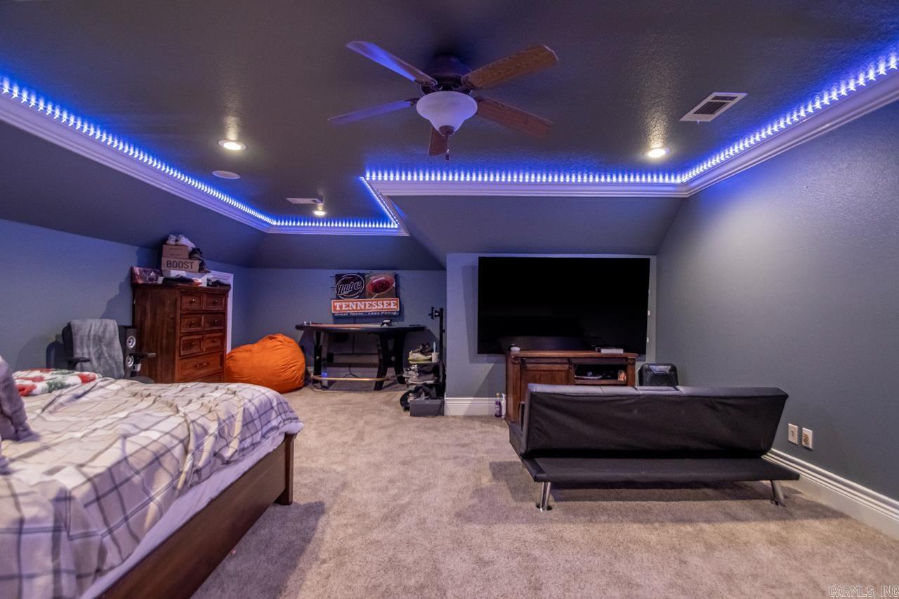 5417 Lexington Avenue