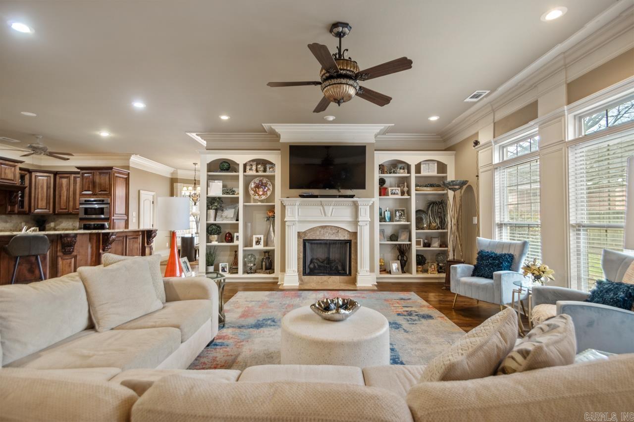 5417 Lexington Avenue