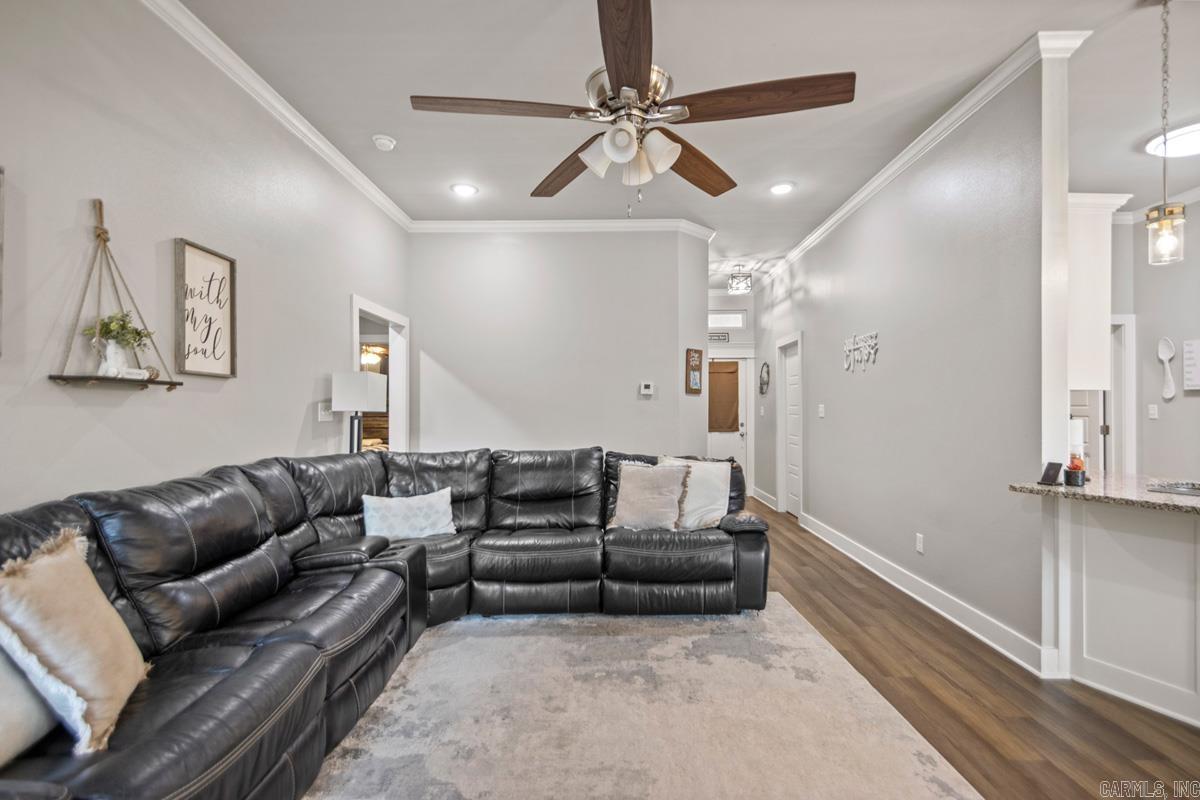 115 Mackenzie Dr