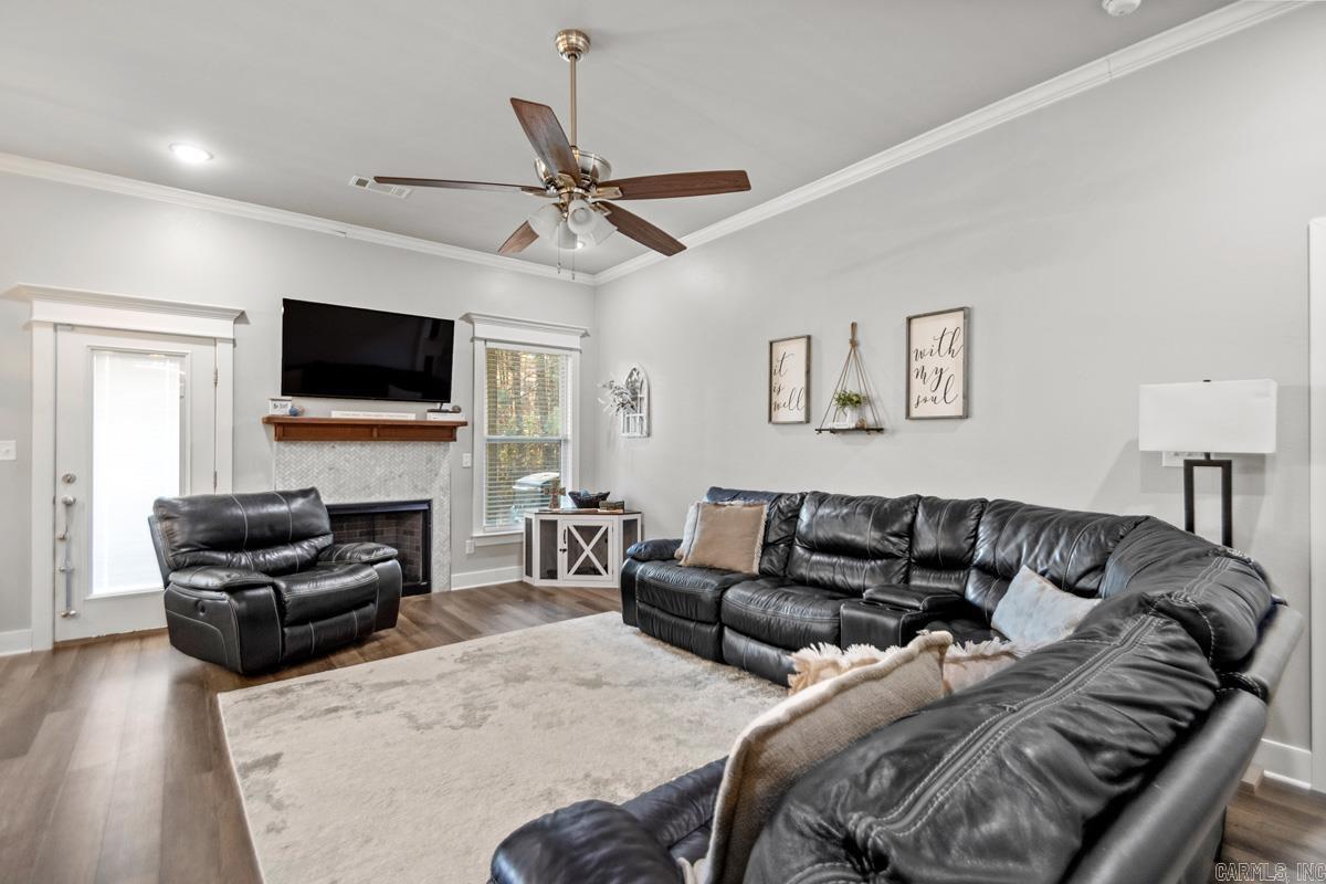 115 Mackenzie Dr