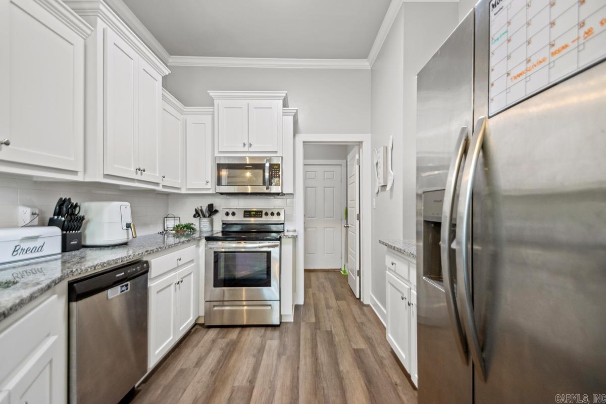 115 Mackenzie Dr