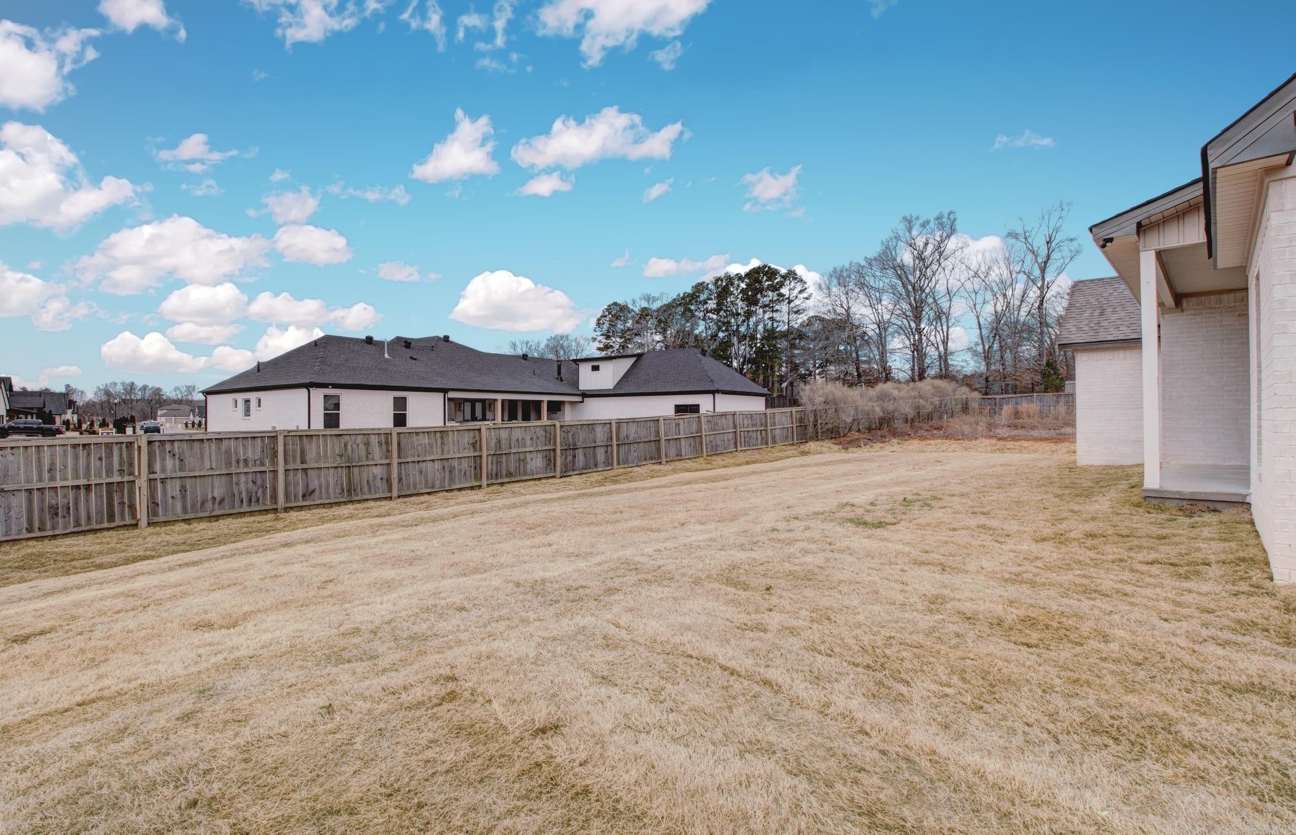 62 Lucia Lane