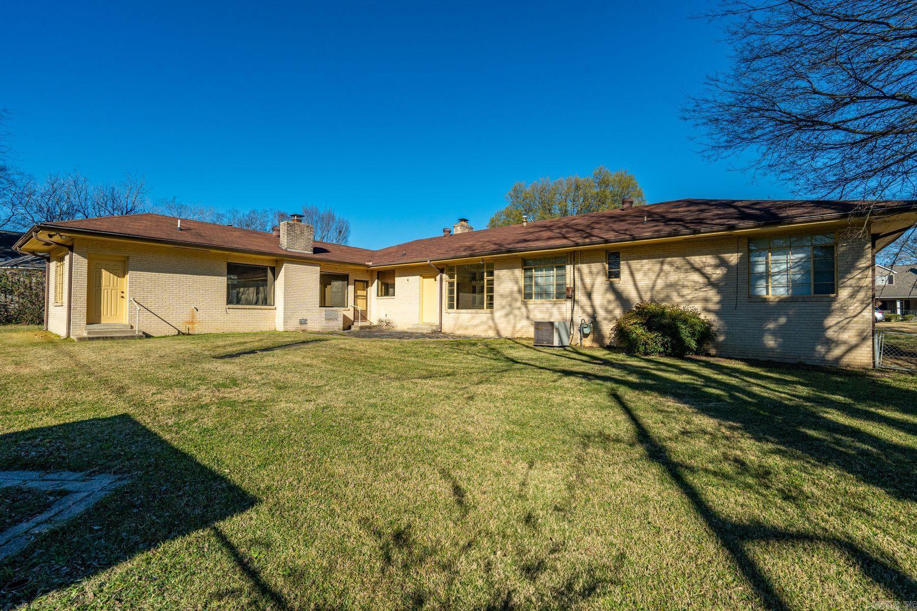 206 Trivista Left Street